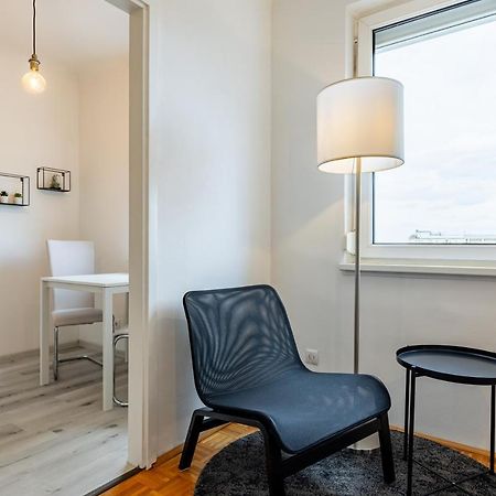 New With A View - Modern Studio Wien Exterior foto