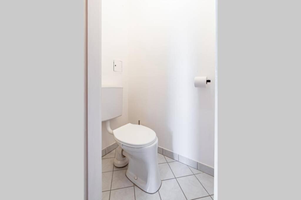 New With A View - Modern Studio Wien Exterior foto