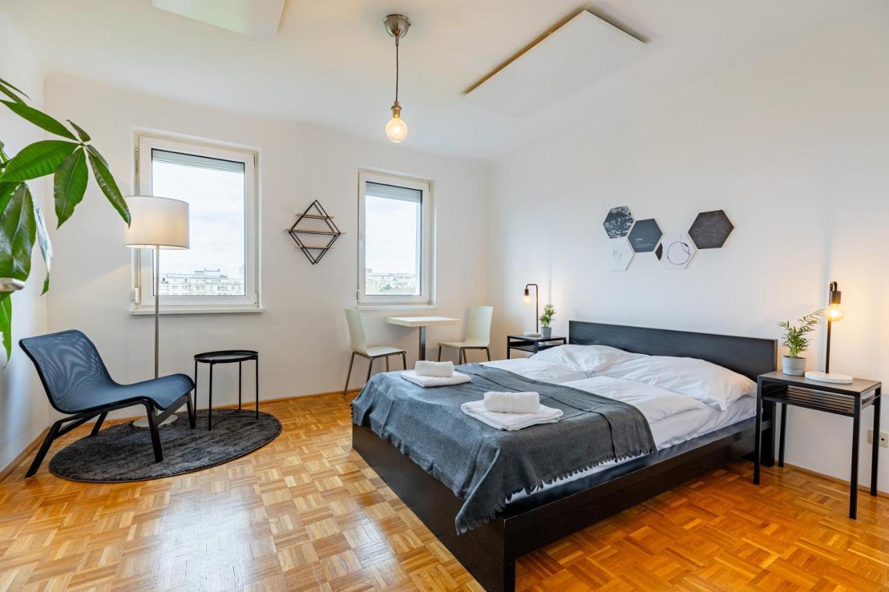 New With A View - Modern Studio Wien Exterior foto